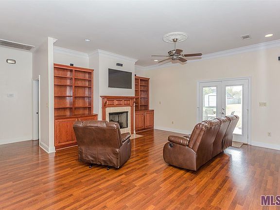 5th image of 24230 Sebastian St