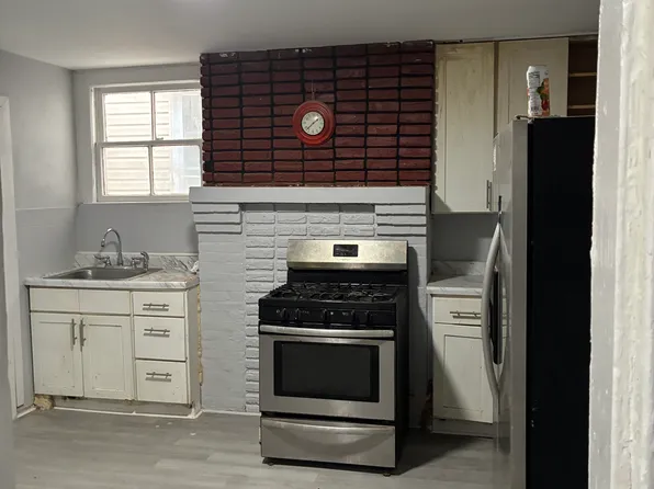 49 Hawkins St #1, Newark, NJ 07105