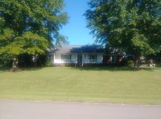 1105 Spearpoint Dr, Hendersonville, TN 37075