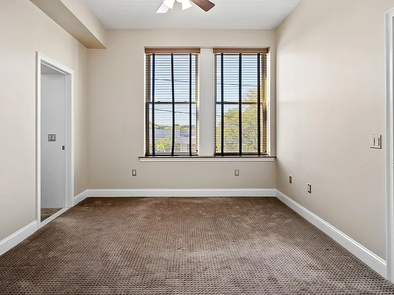 264 S Main St #404 — Photo 14