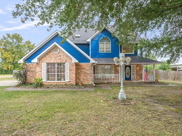 290 Sycamore St, Van, TX 75790