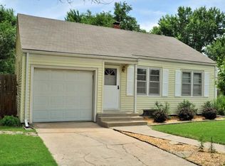 640 N Parkwood Ln, Wichita, KS 67208