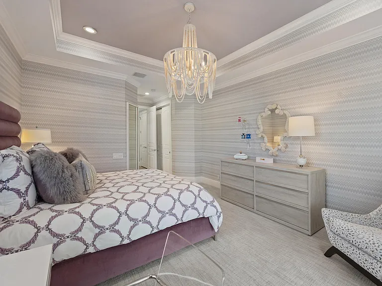 7474 NE Bay Cove Ct — Photo 91