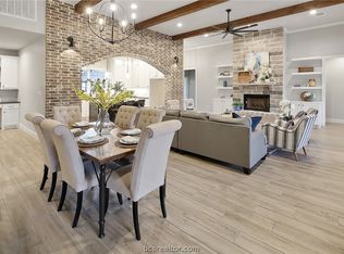 4905 Crystal Ridge Ct, College Station, TX 77845