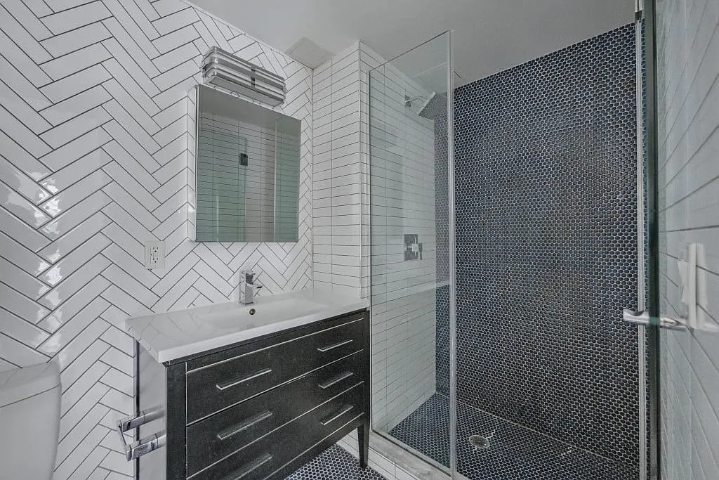 152 Second Avenue — Photo 4