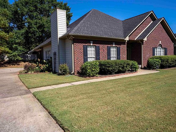 3rd image of 8512 Covington Way