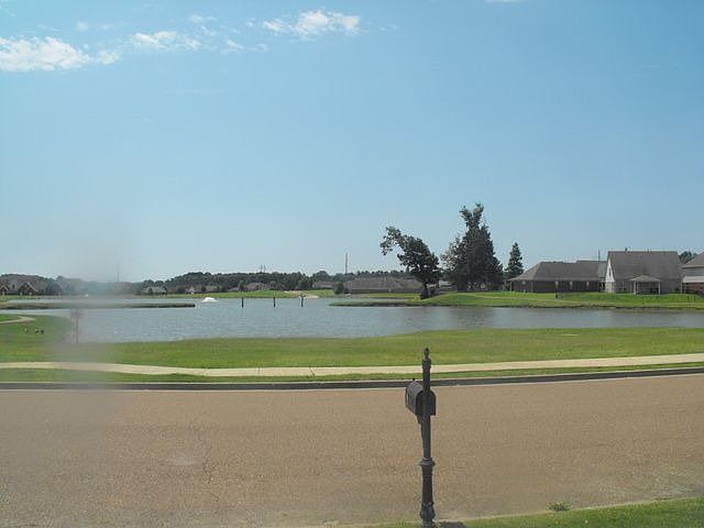 2nd image of 1184 Greenwich Dr
