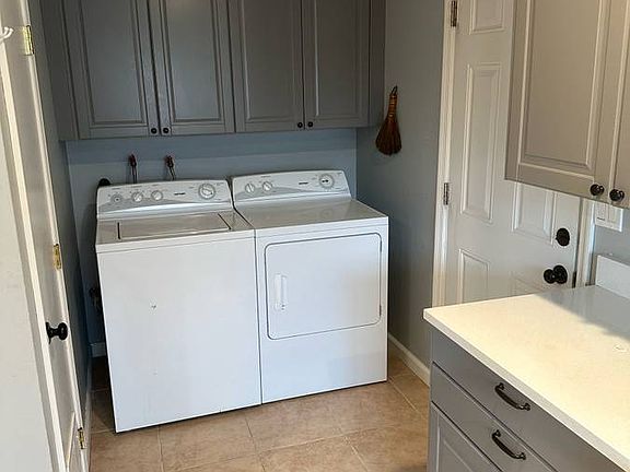 4th image of 3151 Alma St #1