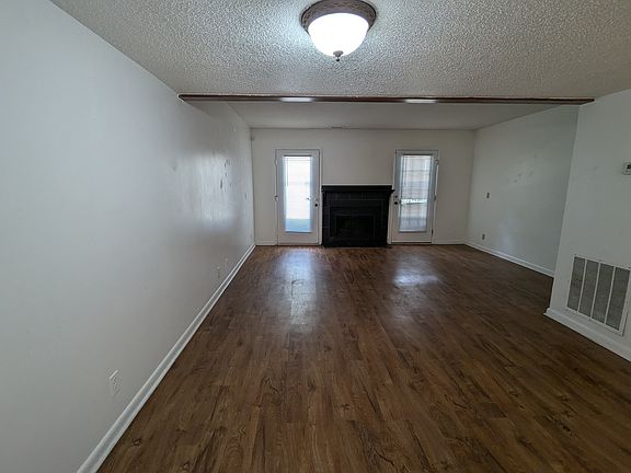 4th image of 727 S Main St APT 101