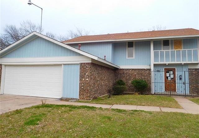 1st image of 2826 Padre Ln
