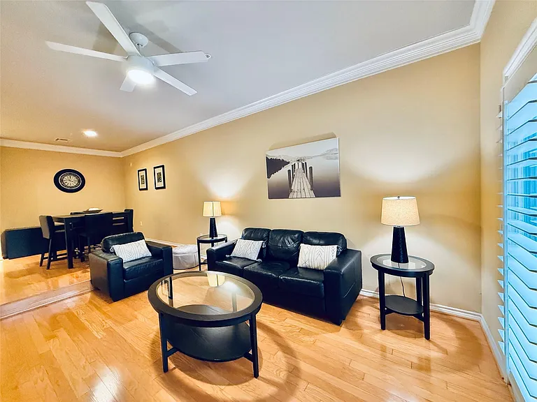 2400 McCue Rd #325 — Photo 4