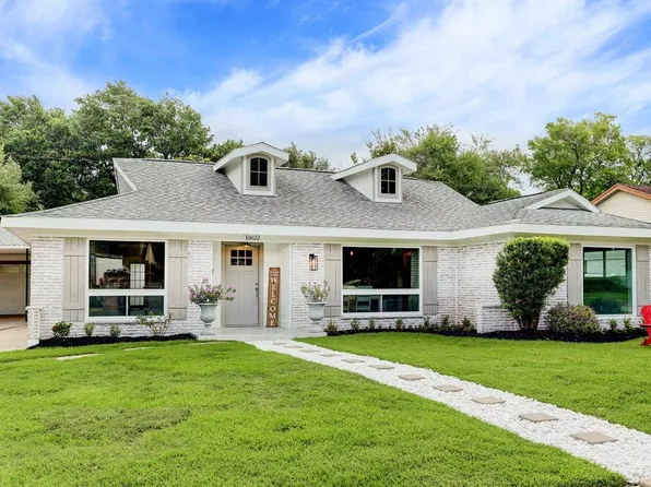 10622 Riverview Dr, Houston, TX 77042
