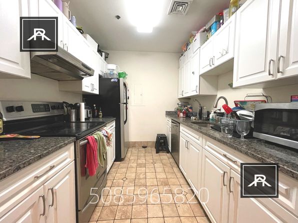 6 Davis Ave #3B