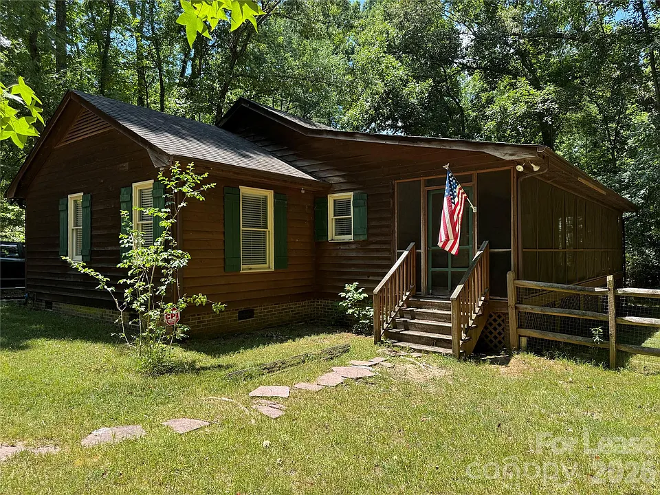 219 Lark Field Dr