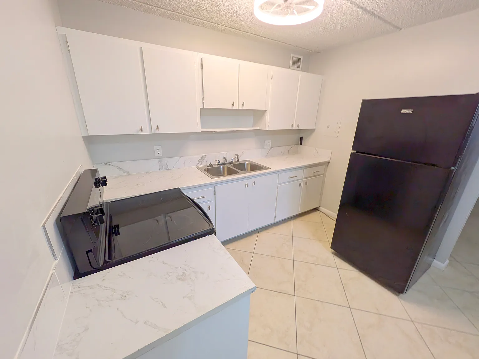 2 bed, 900 sqft, $1,855 — Photo 4