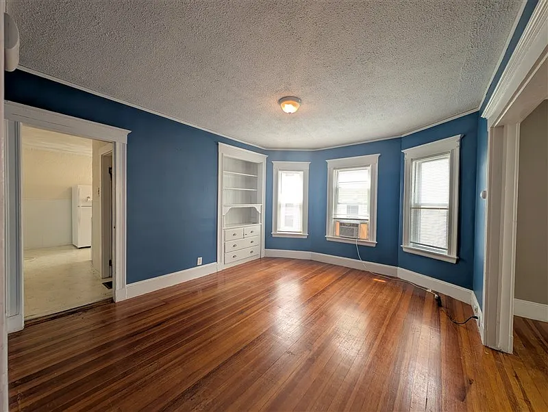 2 bed, 666 sqft, $2,800 — Photo 2