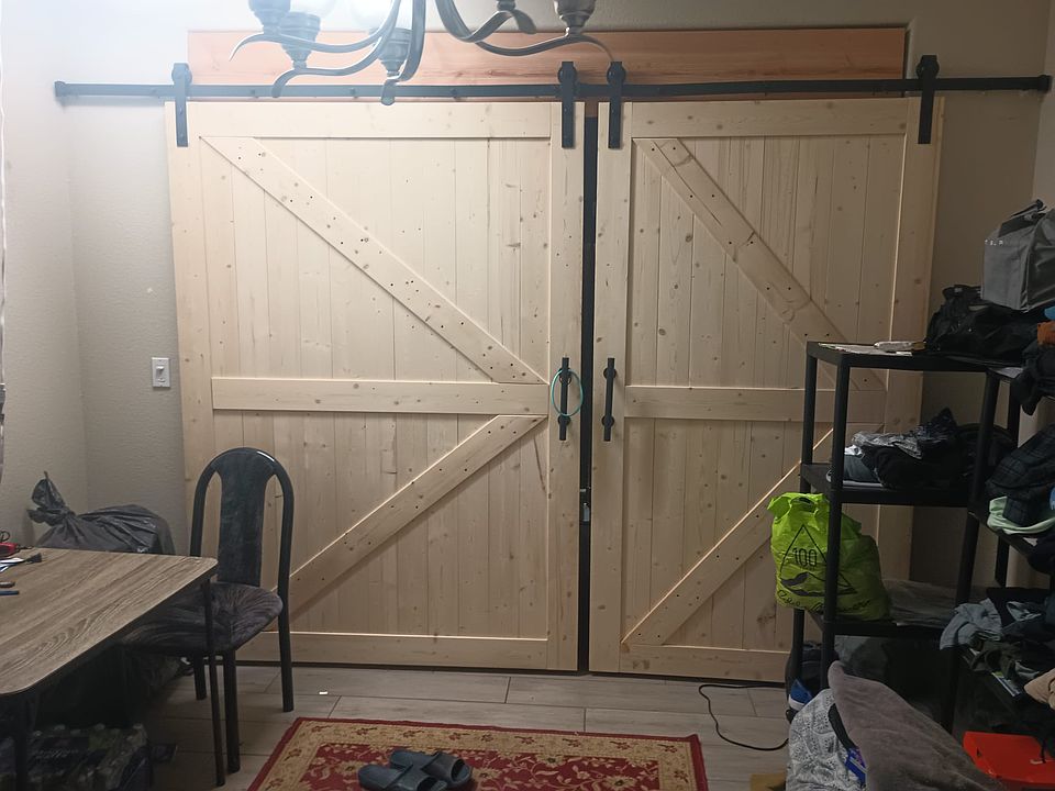 1st image of 4550 Como Dr #2
