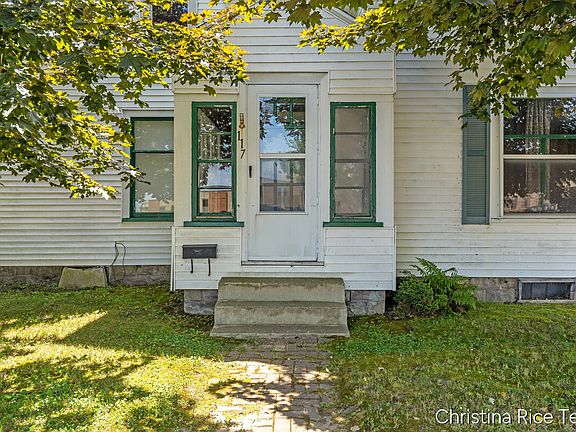 4th image of 115 E Congress St
