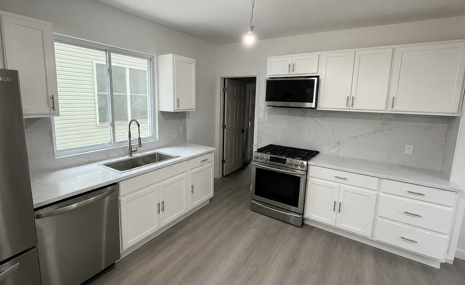 4 bed, 1.5 bath, 1792 sqft, $1,950 — Photo 4