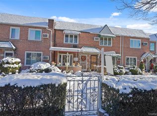 6161 79th Street, Middle Village, NY 11379