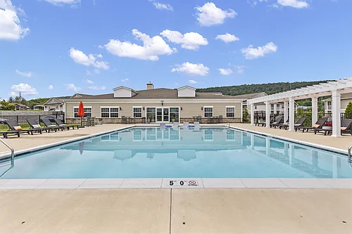Reserve at Rivers Edge Photo 1