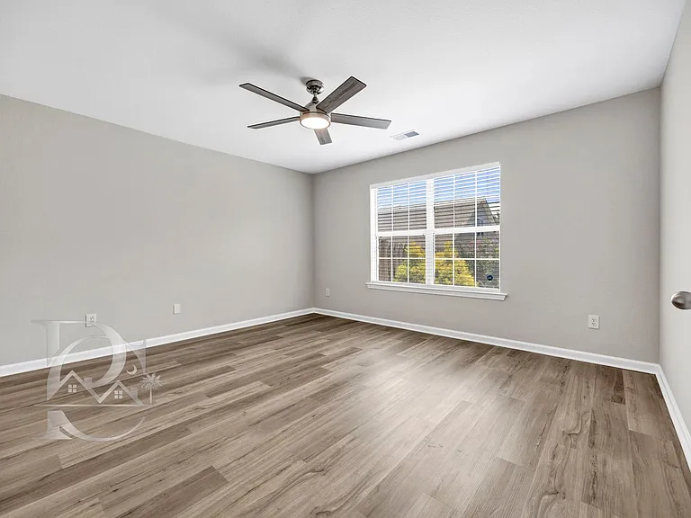 508 Lanesborough Dr — Photo 16