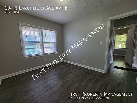 3rd image of 104 N Larchmont Ave APT B