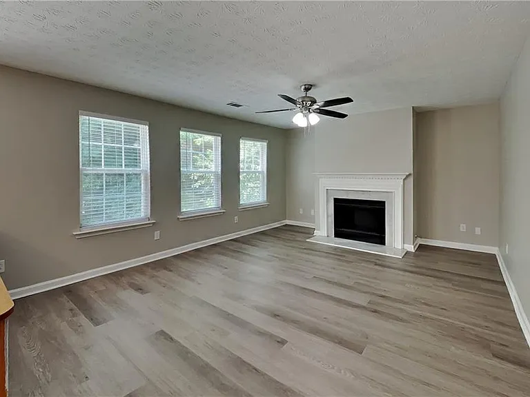 3100 Evergreen Eve Xing — Photo 2
