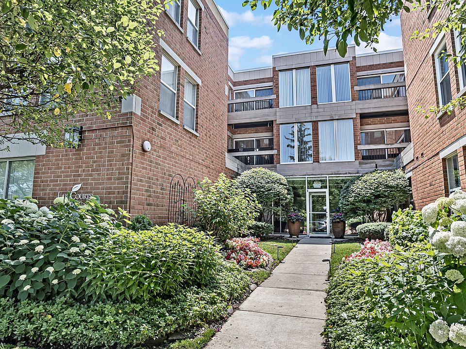 1st image of 1925 Lake Ave Unit 303