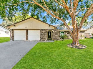 3308 Glenmont Dr, Fort Worth, TX 76133