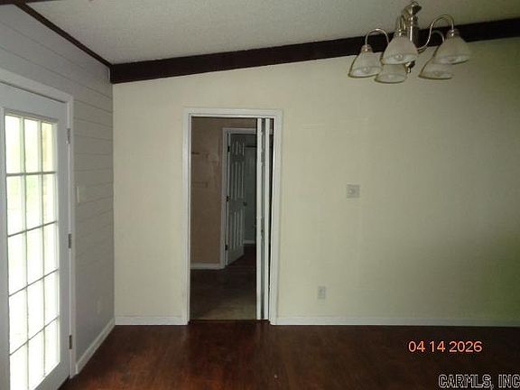 5th image of 85 Fraser Dr