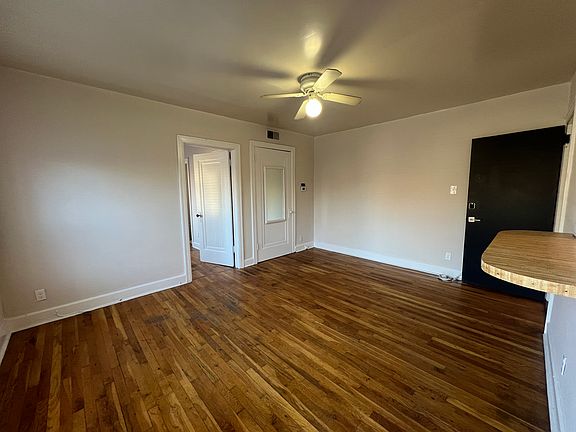 4th image of 3732 Southwest Trfy #10