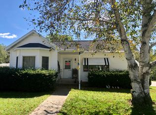 461 N Main St, Fall River, WI 53932