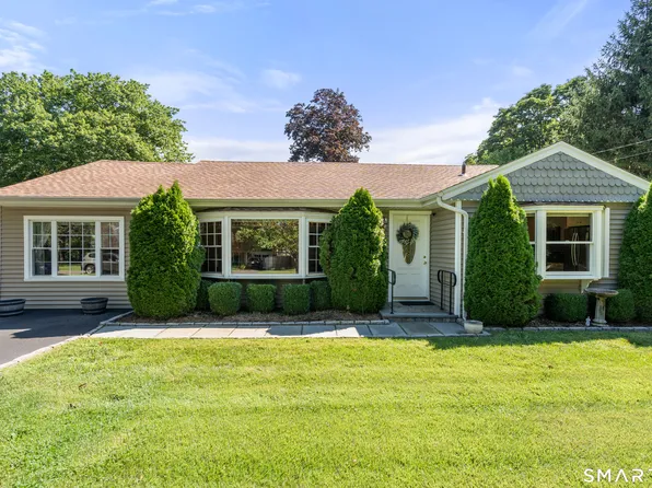 17 Winnipauk Drive, Norwalk, CT 06851
