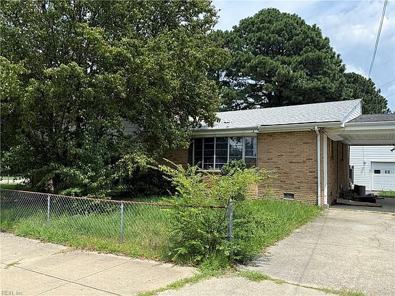 3rd image of 648 Hemlock Ave