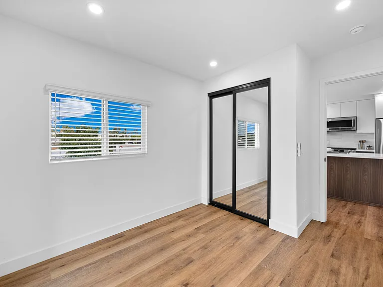 3567 Texas St — Photo 11