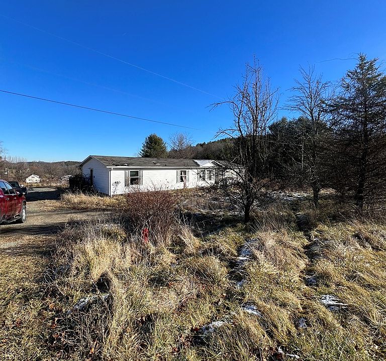 2nd image of 917 Savannah Rd