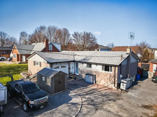 211 Liberty St N, Clarington, ON L1C 2M6