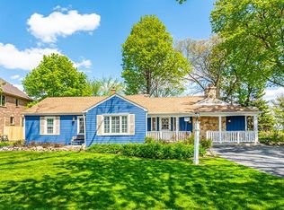 435 Sunnyside Ave, Itasca, IL 60143