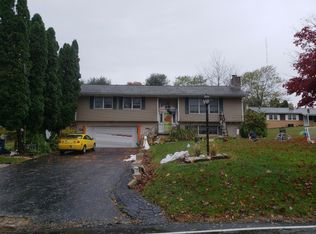 467 Ridge Rd, Lewisberry, PA 17339