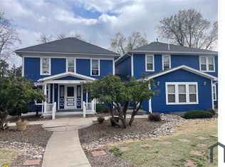 321 Mesa Rd, Colorado Springs, CO 80905