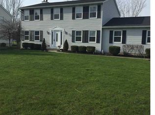 9712 Keller Rd, Clarence Center, NY 14032