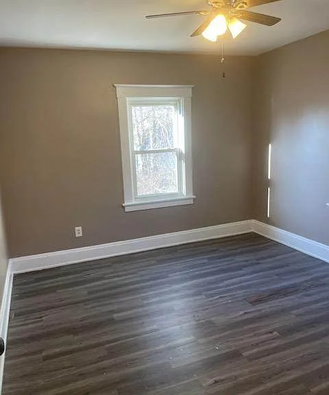 1805 Emerson Ave — Photo 10