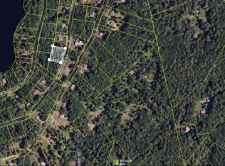 124 Hickory Rd, Dingmans Ferry, PA 18328