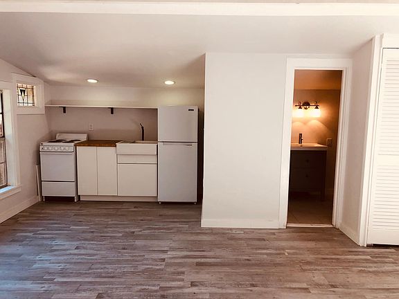 5th image of 1000 Advance St Unit B