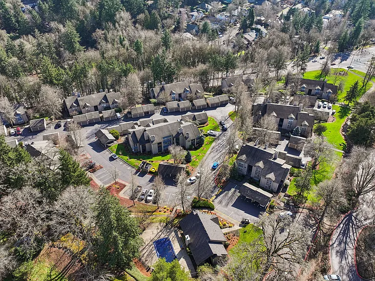 Haven Lake Oswego — Photo 44