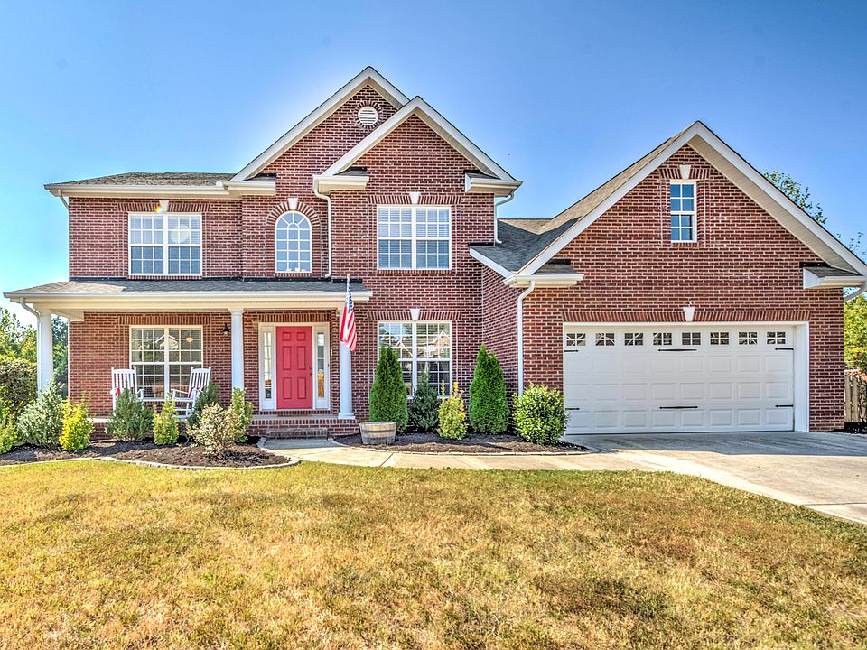 1st image of 1600 Singletree Ln