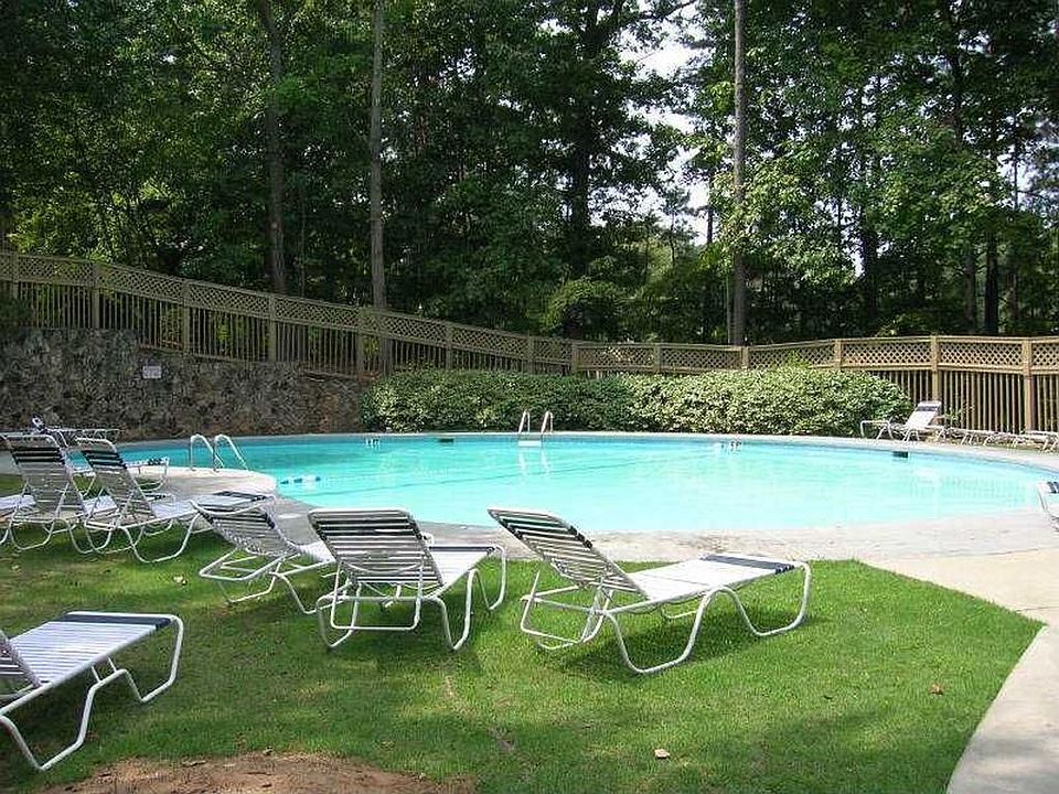 1st image of 1604 Country Park Dr SE
