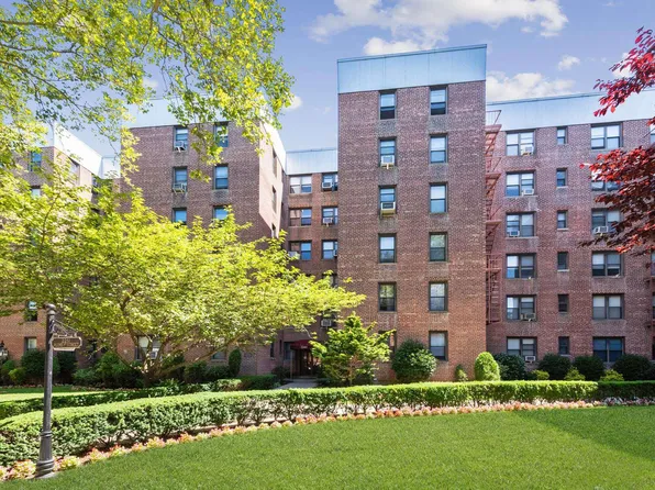 2241 Plumb 1st Street image 1 of 11