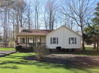 11525 Leiden Ln, Midlothian, VA 23112